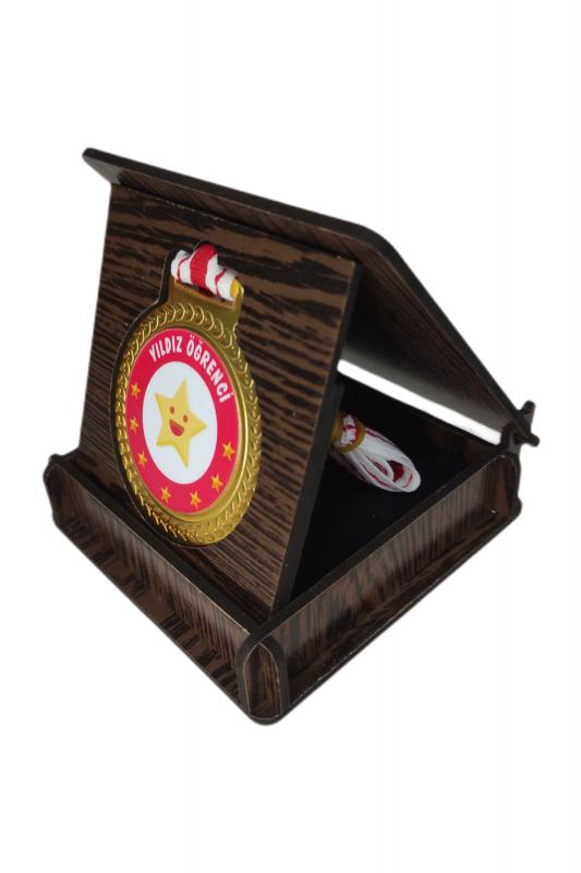 Ahşap Madalya Kutusu