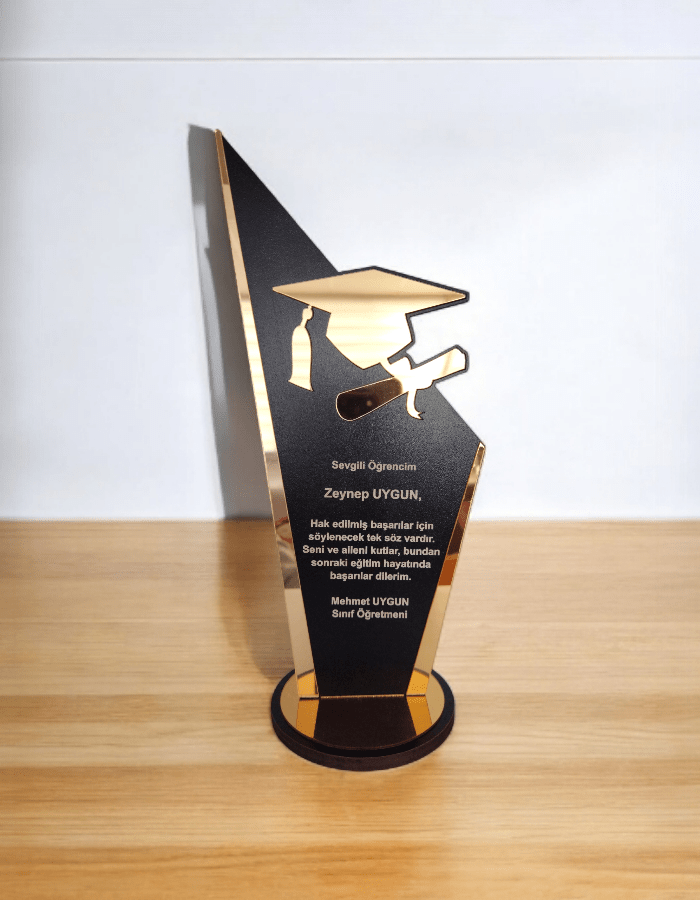 Kişiye Özel Mezuniyet Hatırası Ahşap Plaket