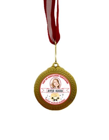 Artık Kur’an Okuyorum Madalyası İsimli + Resimli