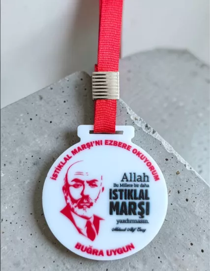 İstiklal Marşı’nı Ezbere Okuyorum Beyaz Pleksi Madalya 5 Adet