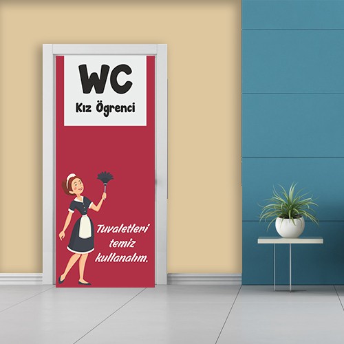 Kız Öğrenci WC Kapı Giydirme